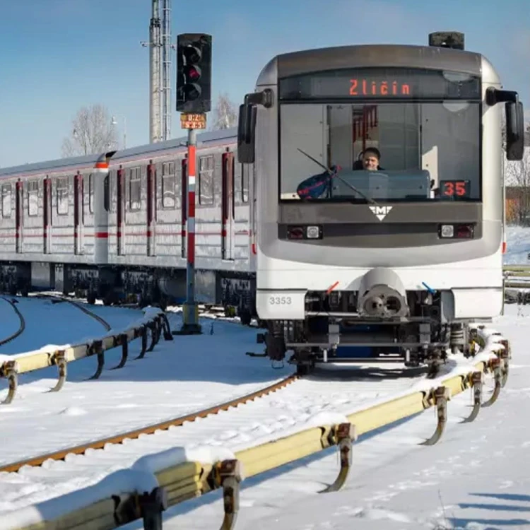 Tramwaj Pociąg Metro Metalowy 17cm