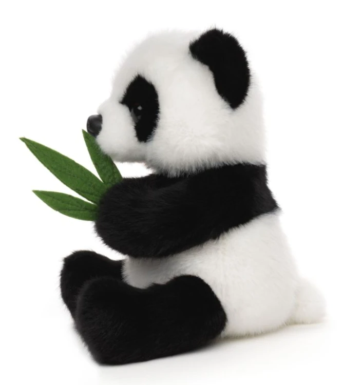 Pluszowa panda z bambusem Uni-Toys widok z boku