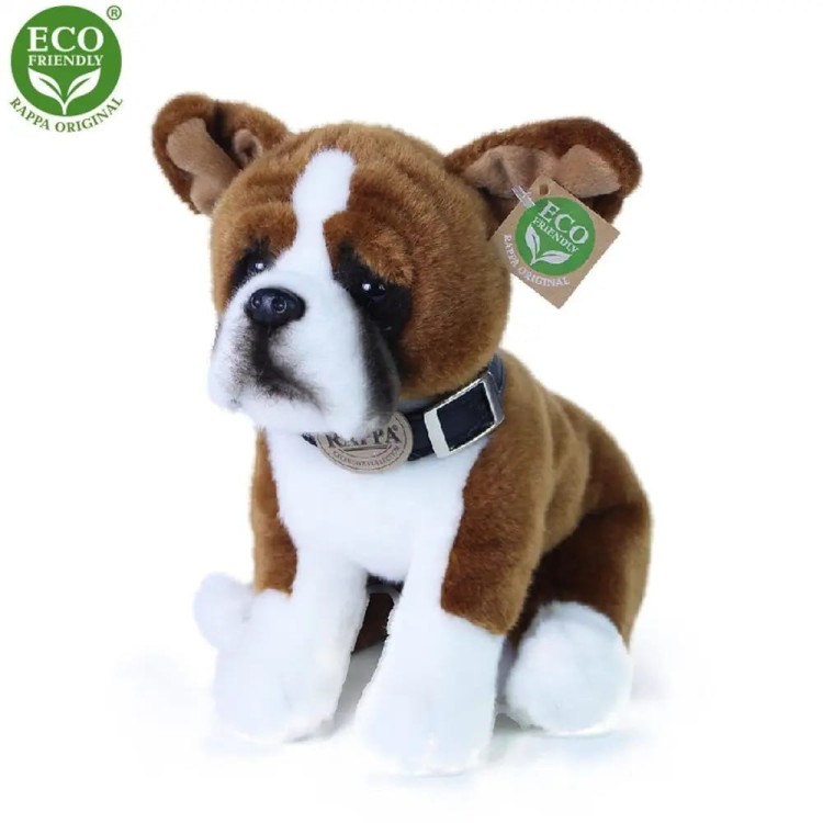 alt="Piesek bokser Rappa 27 cm – miękka, przyjazna środowisku maskotka dla miłośników psów"